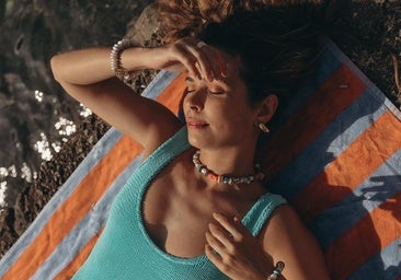 ¿Por qué necesitas un suero de ácido hialurónico en verano? 